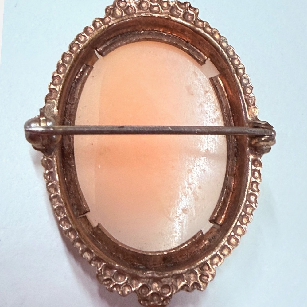 Vintage Gold Tone Shell Style Portrait Cameo Brooch Pin Victorian Style - Picture 6 of 11